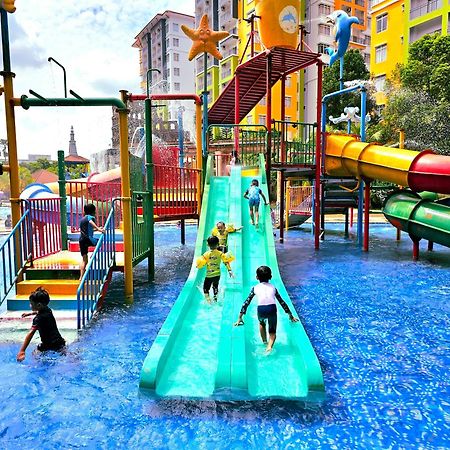 By Lg Water Themepark Suites Melaka By Ggm Malacca Exterior foto